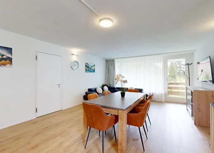 Daire Grosszuegige 4 Schlafzimmer In Bergblick Zentrale Lage Ostrava