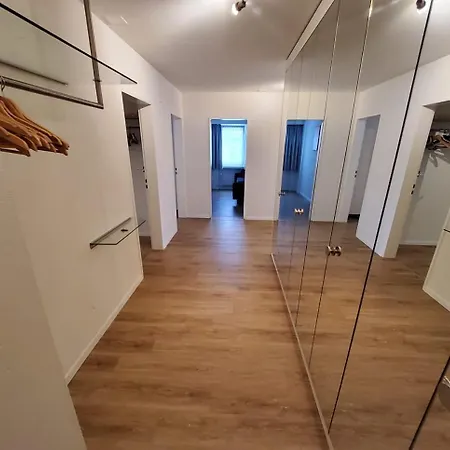 Apartment Grosszuegige 4 Schlafzimmer In Bergblick Zentrale Lage